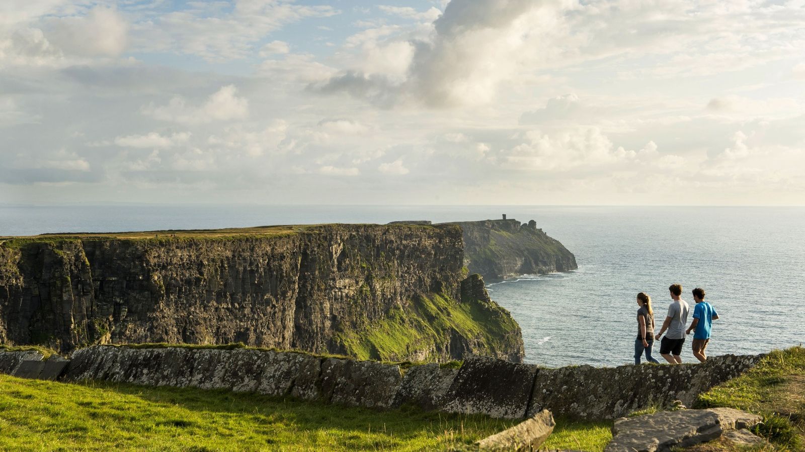 Friends walking the cliff top walk along the Cliffs of Moher_Co Clare_master (3)