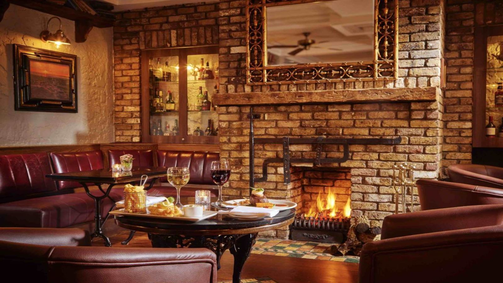 bar_with_food_resized